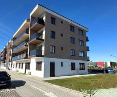 Apartament 2 camere 60 mp cu geam la baie lângă Paradisul Acvatic