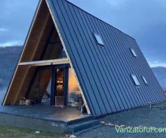 vand cabane din lemn masiv la comanda clientului
