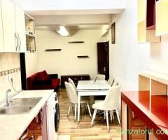 Proprietar, vând apartament 3 camere decomandat | Complet mobilat si utilat | Parcare privata