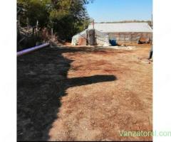 vand teren pret 58000