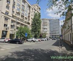 Inchiriez 2 camere in Piata Victoriei - proprietar