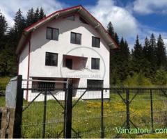 Casa Individuala, de vanzare, 360 mp, zona Piatra Fantanele