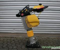 Inchiriez mai compactor BOMAG BT 60