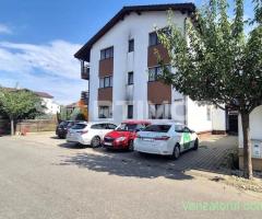 Apartament doua camere cu parcare Sanpetru