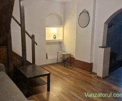 Prop. ap P+M, in vila cu 2 ap,avand curte amenajata&loc parc.,langa metrou,Ion Mihalache,Expozit