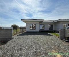 MOSNITA NOUA- DUPLEX PE PARTER - COMPARTIMENTARE EXCELENTA