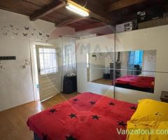 Casă cu 3 camere de vânzare în Sânnicolaul Român