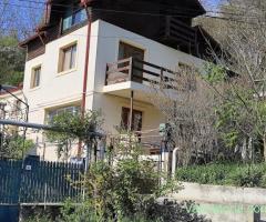 La 7 km de Breaza, in Campina, casa P+M, priveliste superba spre dealurile impadurite