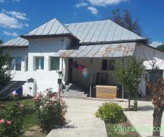 casa de vanzare complet utilata renovata recent