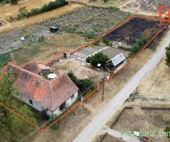 Casa individuala 4 camere si teren 2208 mp in Folea, comuna Voiteg