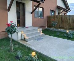 Vând duplex în Moșnița Nouă la 1 km de centru