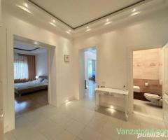 3 cam 130 mp centrala proprie zona Baile Neptun