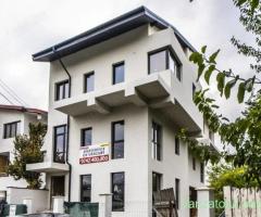 Apartament 3 cam., 2 bai, 2 balc., bloc nou, finisat la cheie, centrala termica