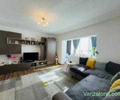 Apartament 3 camere, decomandat, etaj 1, zona Aradului