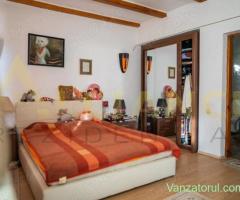 Proprietate în EXCLUSIVITATE Vilă deosebită pe malul apei