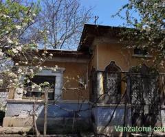 Vând teren și casă bătrânească Adunatii Copaceni - Giurgiu