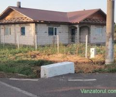 Vând casă 28000