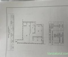 Vand apartament 3 camere