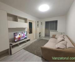 2 camere| zona Spitalul Județean| Liviu Rebreanu| balcon|