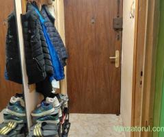 Vand apartament 2 camere Militari