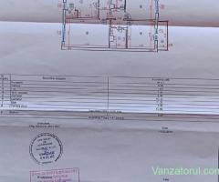 Apartament cu 3 camere Etaj 4 | Centrală proprie & Aer condiționat
