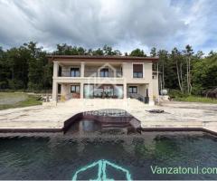 Proprietate in stil neoclasic, 252 mp utili pe teren de 2950 mp - Panoramic