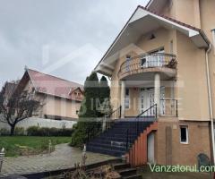 Vila cu 6 camere, 420mp, teren 720mp, parcari, Zona Shopping City