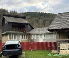 Casă de vânzare