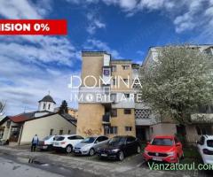 Vânzare apartament 3 camere *etaj 3* - Strada 1 Decembrie 1918 - zona Piața Mică