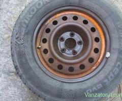 vând roată rezerva Nissan Duster