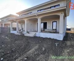 Duplex 5 camere, 120 mp utili, in Mosnita Noua