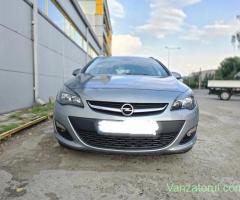 Opel Astra Sports Tourer din 2015