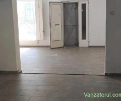 spatiu comercial