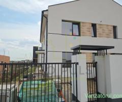 1/2 Duplex. 5 Camere. 3 Bai. Panouri solare + Prosumator. Finisaje la alegere.