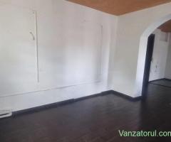 Inchiriez spatiu in Pitesti, pretabil cafenea, bar, servicii