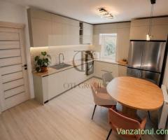 3 camere, Piața Zorilor, 67 mp utili, 2 balcoane, etaj intermediar