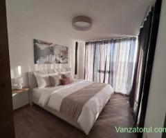 Inchiriez apartament central, parcare inclusa
