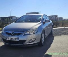 Opel Astra J 1.7 CDTI Eco-Tech Euro 5 Hatchback An Fab.2011