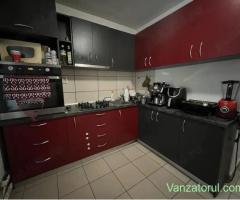 Apartament 3 camere parter cu balcon decomandat amenajat zona Girocului