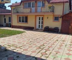 Casă de vânzare