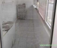 spatiu comercial