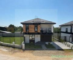 Casă individuală modernă | 4 camere | Încălzire în pardoseală | Comuna