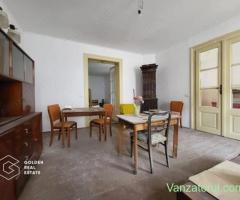 Apartament 2 camere, etajul 1, Oras Lipova