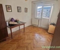 Decomandat. Centrala termica proprie. Suprafata utila generoasa
