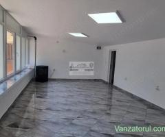 Spațiu comercial stradal – 65 mp, vizibilitate excelentă, zonă intens circulată