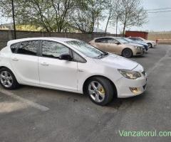 Opel Astra j 2011