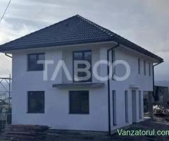Casa individuala de vanzare 4 camere 300 mp teren Exterior Sibiu