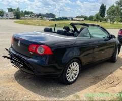 Vand sau schimb cu masina in 4 usi )Volkswagen Eos Decapotabila