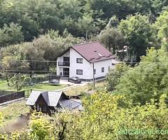 Vând 2 teren intravilan a câte 2050mp fiecare,livada cu nuci ideal pentru construcție sau investitie