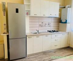 Garsoniera de inchiriat in zona Aparatorii Patriei cu centrala proprie